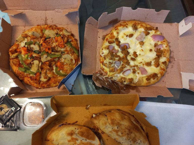 Dominous Pizza