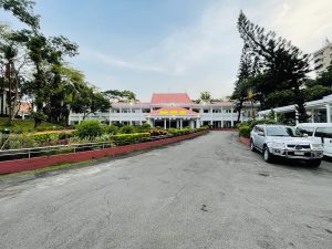 Circuit House