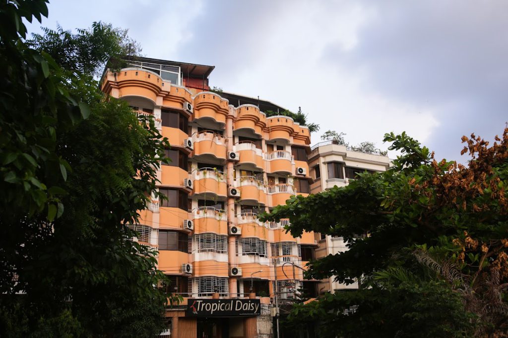 Hotel Tropical Daisy